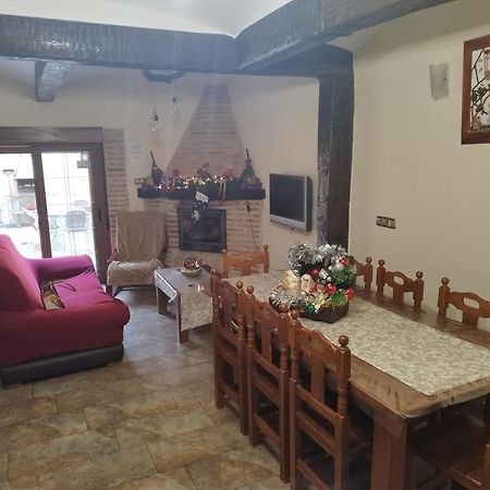 Vivienda Turistica El Caneco Tordesillas Exterior foto