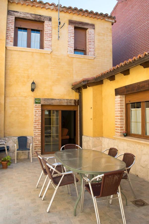 Vivienda Turistica El Caneco Tordesillas Exterior foto