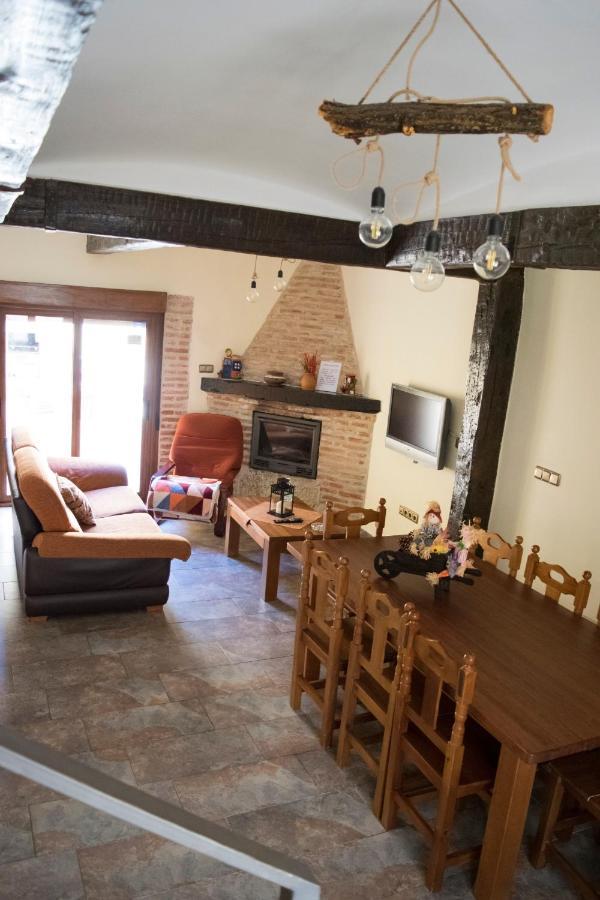 Vivienda Turistica El Caneco Tordesillas Exterior foto